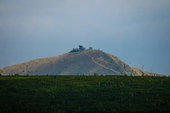 Śnieżka w oddali