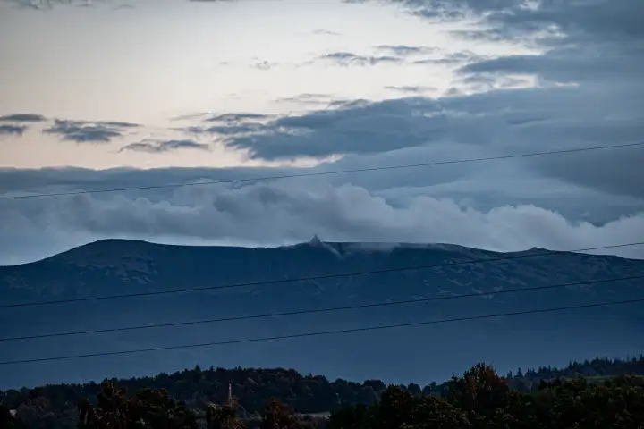 Chmury nad Karkonoszami